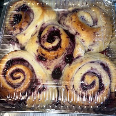 Blueberry Lemon Rolls With Lemon Icing 