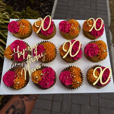 12 Cupcake Box