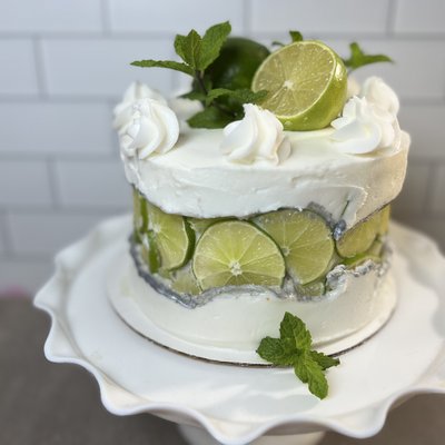 6 Inch Round Cake (feeds 12)