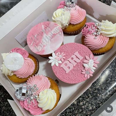 Custom 6ct Cupcakes 