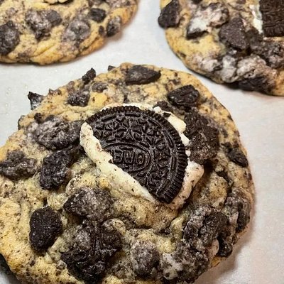 Cookies and Cream Cookie