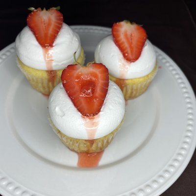 Strawberry Shortcake Cupcakes 