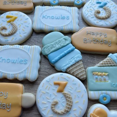 Sugar Cookies Decorated Using Natural Dyes