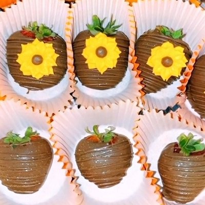 1/2 Dozen Chocolate Covered Strawberries 