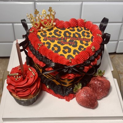 Heart Cake 10 Inch