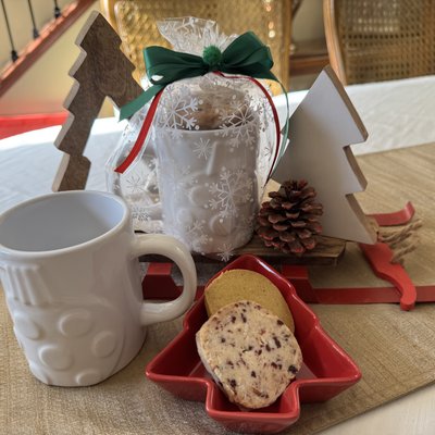 Christmas Gift Set ( Mug & Cookies )