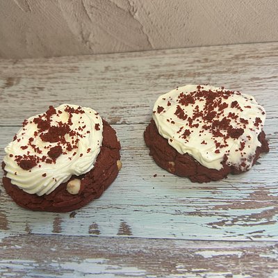 Red Velvet Cookies 2ct