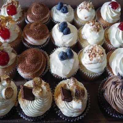 Gourmet Cupcakes (Dozen) Specify Flavor(s)