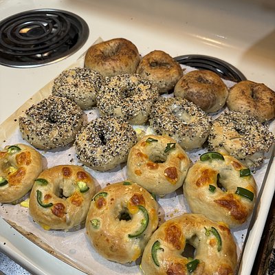 Everything Seasoning Sourdough Bagels 8ct
