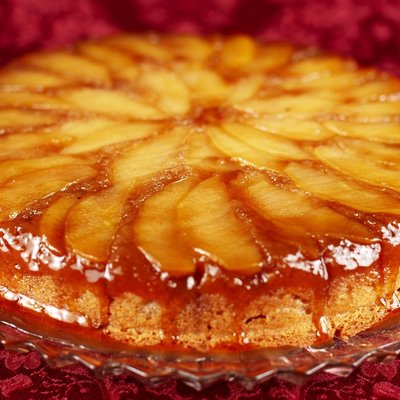 Caramel Apple Cake
