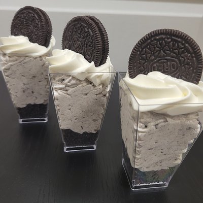 Oreo Cheesecake Shooters 