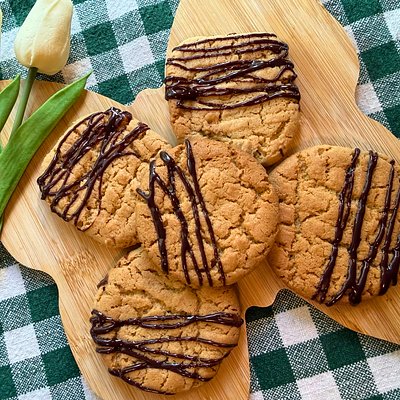 Dozen Peanut Butter Cookies with Chocolate Drizzle