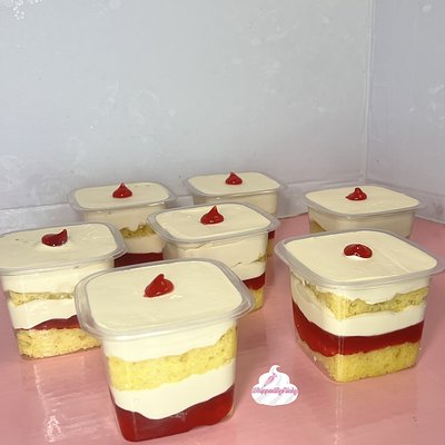 Lemon Raspberry Cake Cup
