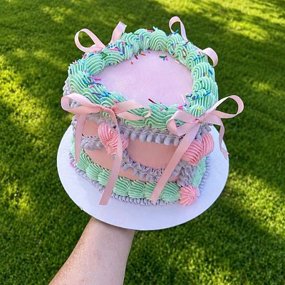 Heart Shaped Cake - Large