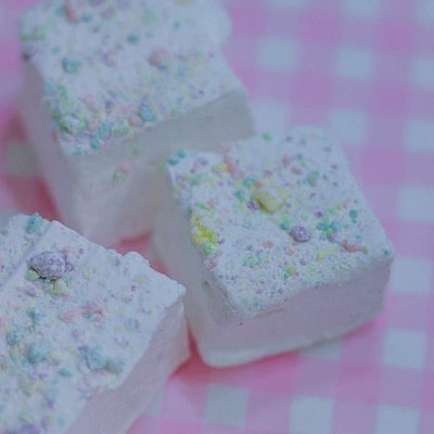 Marshmallow Squares 🐰 - Sprinkles & Sparkles BB