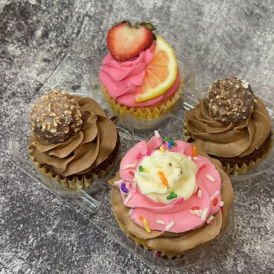 Mixed Cupcake Box (4 Count)