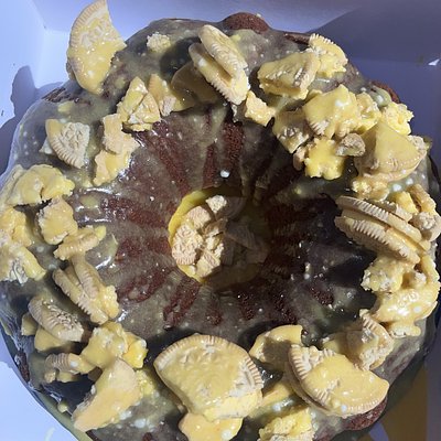 Lemon Oreo Poundcake 