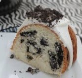 Oreo Cookies & Cream Pound Cake