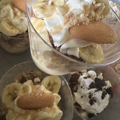 Banana Cream Trifle Cups (20- 9oz cups)   **Contains Nuts**