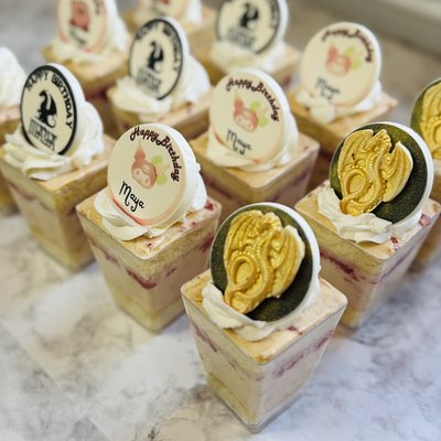 Cheesecake dessert cups