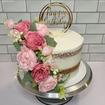 Round Cake: 8 Inch 2 Layer