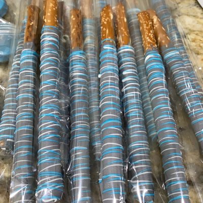 Chocolate Covered Pretzel Rods