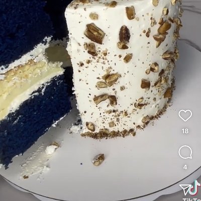 Blue Velvet Cheesecake 