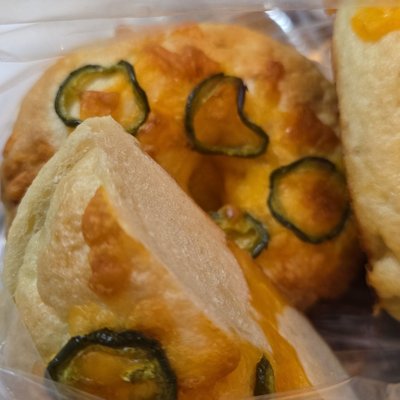 Cheddar Jalapeño Bagels (6)