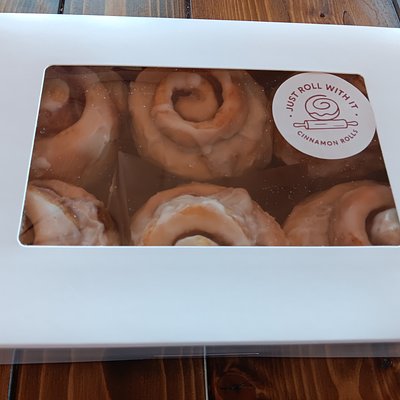 6 Pack Cinnamon Rolls