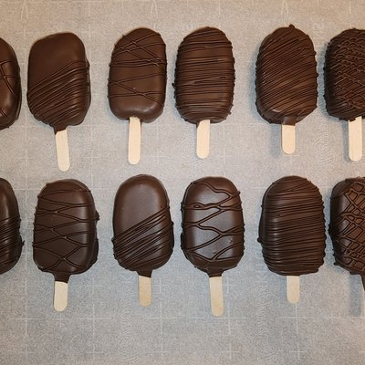 Cakesicles