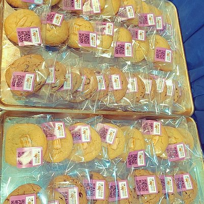 2 Small Cookies
