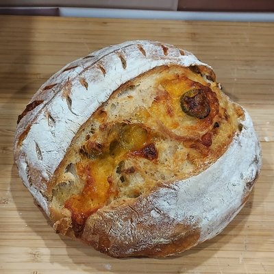 Jalapeño Cheddar Sourdough 