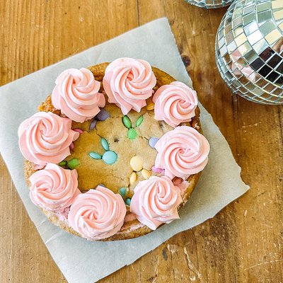 12 in - Bunny Cookie Cake