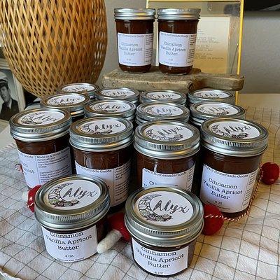Cinnamon Vanilla Apricot Butter