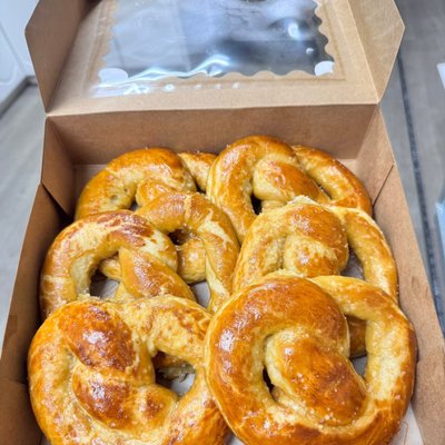 1/2 Dozen Pretzels