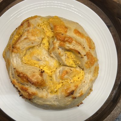 Garlic Cheddar Loaf