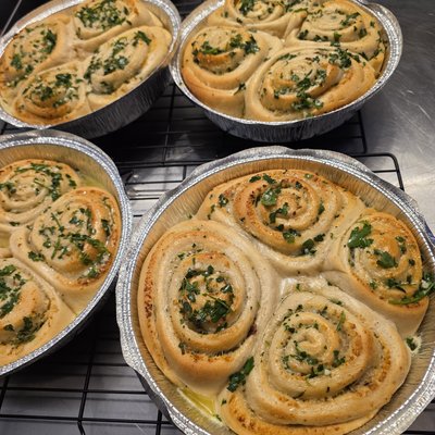 Roasted Garlic Parmesan Swirls 