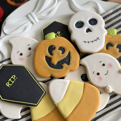 Halloween Dozen Mix