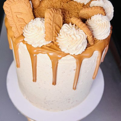 Custom Cakes