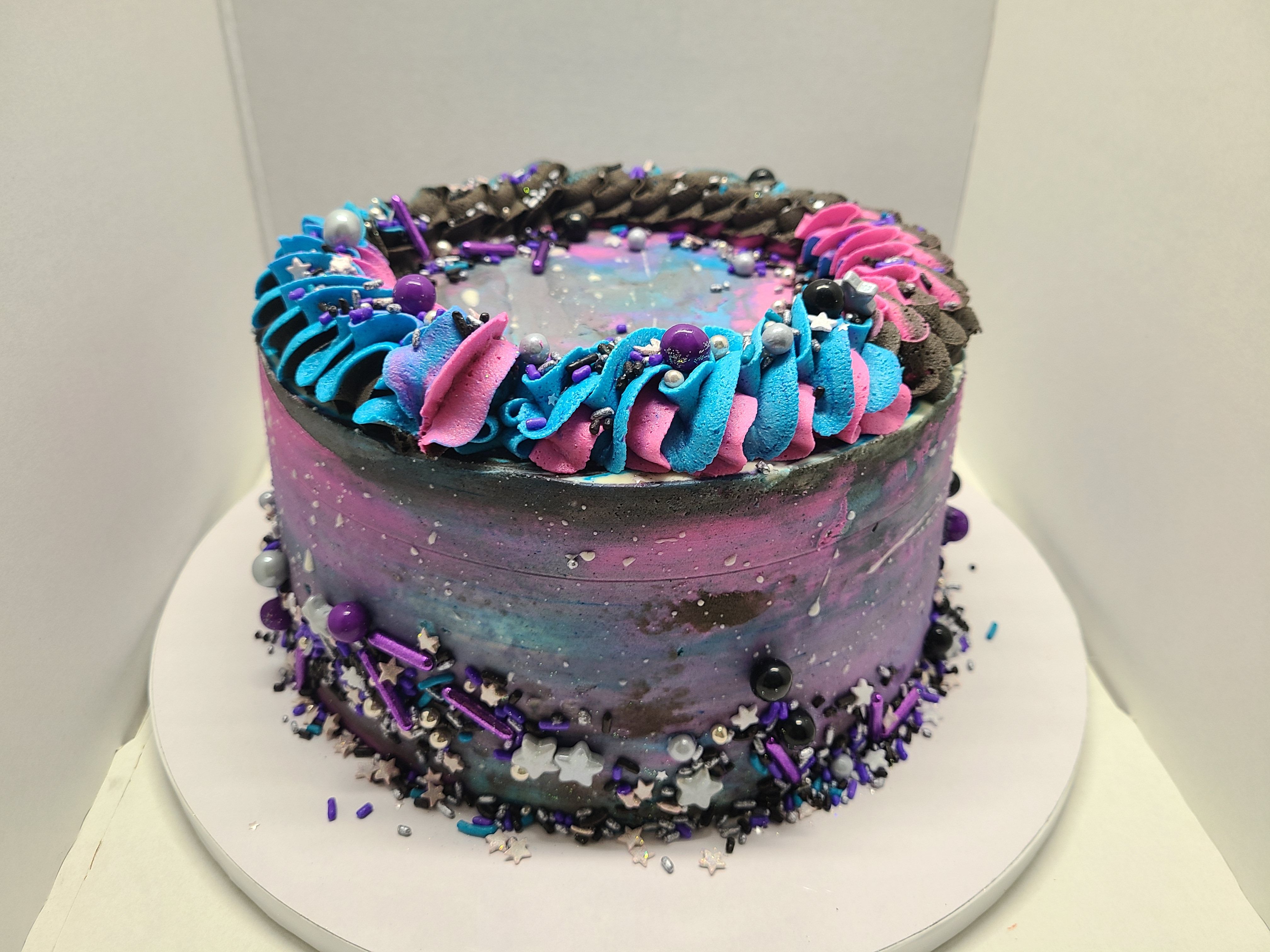 8" 3 Layer Cake w/ Buttercream Frosting 