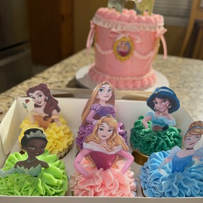Themed Cupcakes