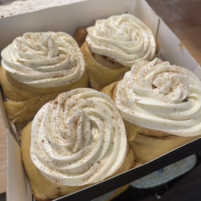 Classic Cinnamon Rolls 