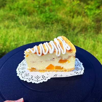 Peach Cobbler Cheesecake