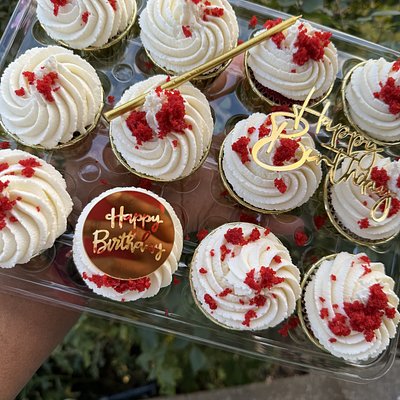 Simply sweet cupcakes