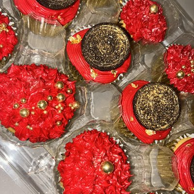 Gourmet Glam Cupcakes 