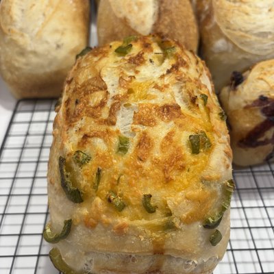 Cheddar Jalapeño Sourdough Loaf 