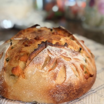 Sourdough: Cheddar Jalapeño Loaf