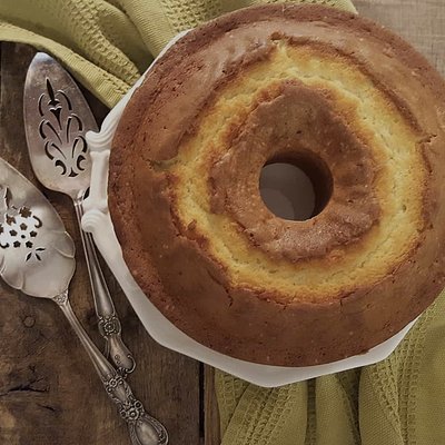 Vanilla/Almond Pound Cake