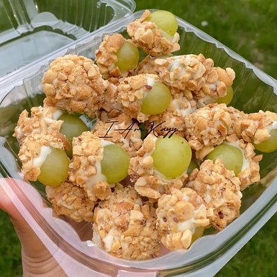 Taffy Grapes