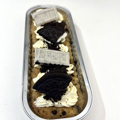 Cookies & Cream Mini Loaf Cake (1)